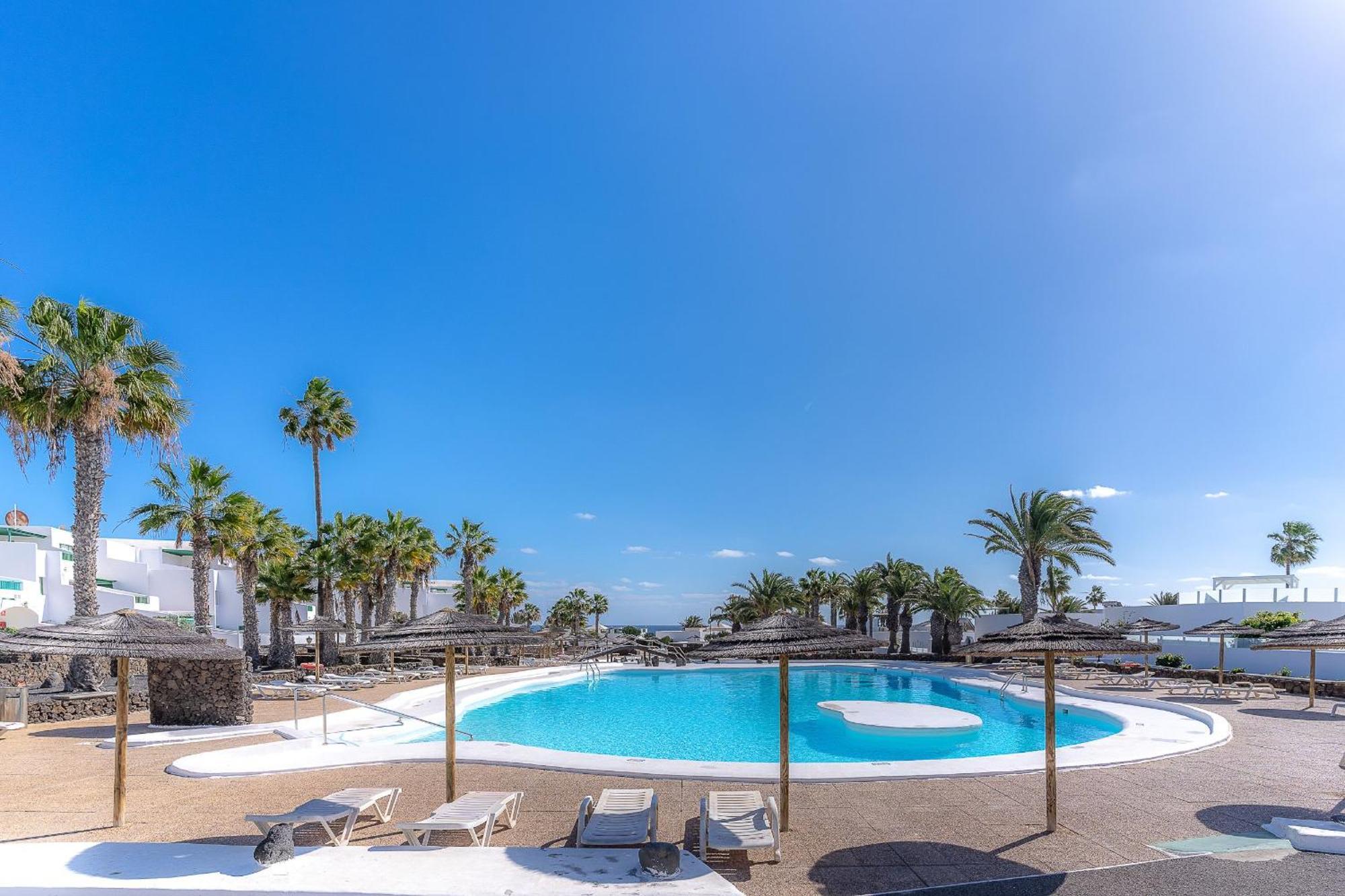 Fantastico Apartamento Con Terraza Y Vistas Al Mar Costa Teguise Exterior photo